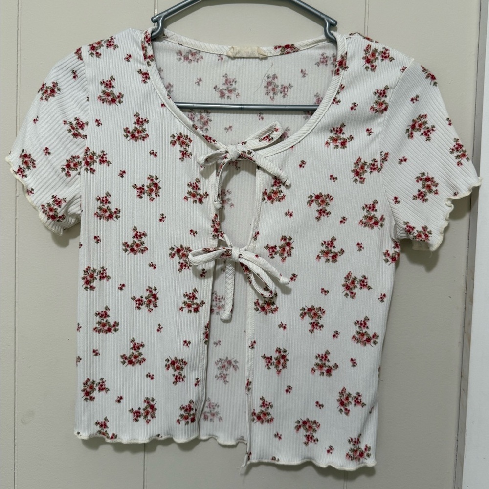 Pinc White and Red Floral Crop Top